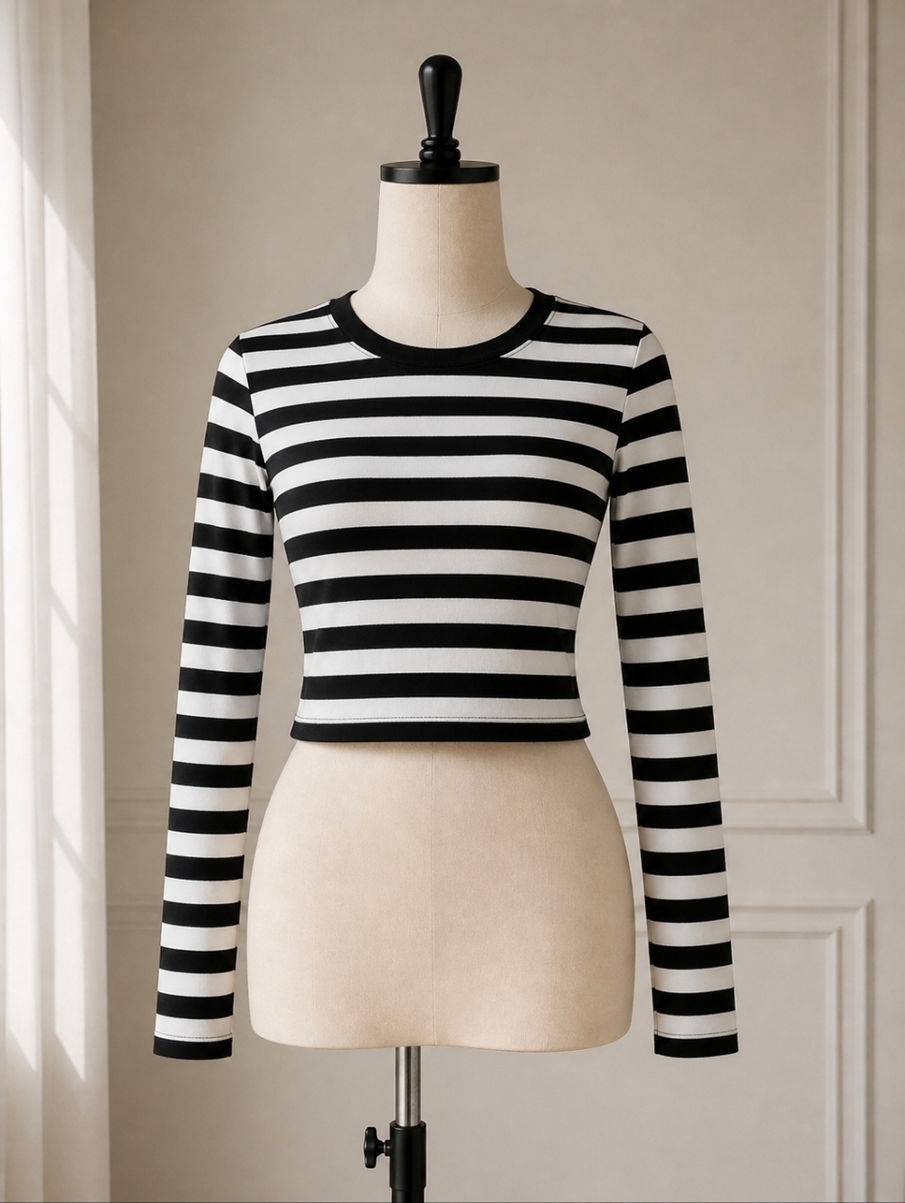 Zara Black and White Striped Long-Sleeve Crop Top